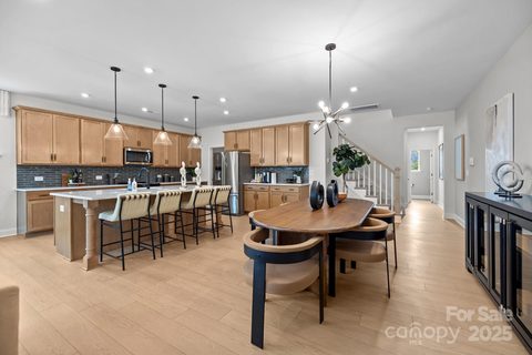 2962 Clyde Drive