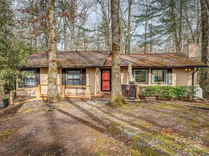 531 Three Mile Knob Road sold home in Knob Creek, Pisgah Forest, NC