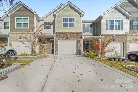 808 Gable Oak Lane