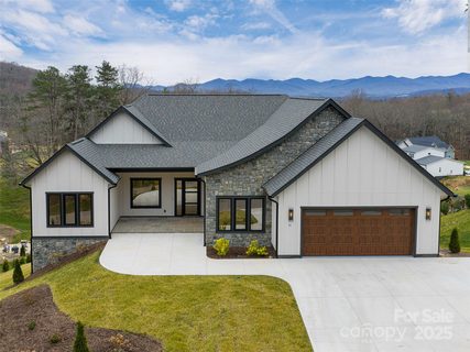51 Bridgeway Drive sold home in Stoneridge At Hayes Mountain, Candler, NC