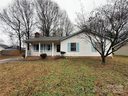 5724 Glenshire Court sold home in Charlotte, SC