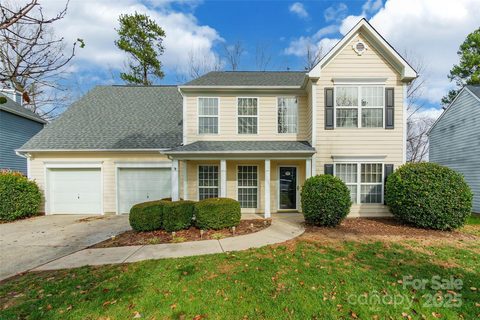 11318 Glenstone Court sold home in Fox Glen, Charlotte, NC