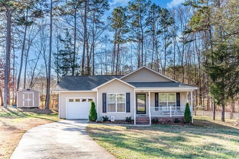 130 Fritzvon Drive sold home in Hilltop Acres, Mount Pleasant, NC