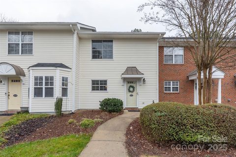 4226 Melrose Club Drive sold home in Melrose Townhomes, Matthews, NC