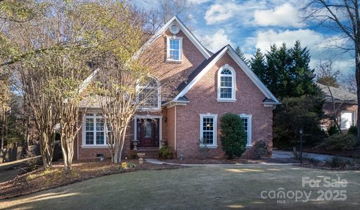 307 Abingdon Way sold home in Stirling, Fort Mill, SC