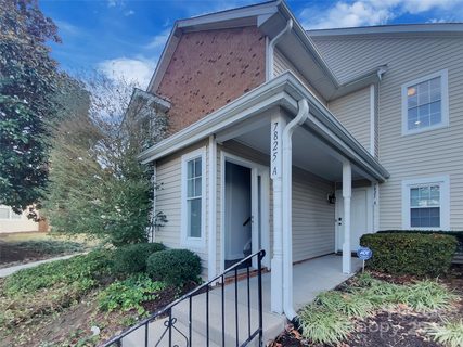 7825 Renaissance Court sold condo in Renaissance Gardens, Charlotte, NC