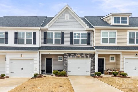 3778 Yorkshire Place sold home in The Townes At Sherrills Ford, Terrell, NC