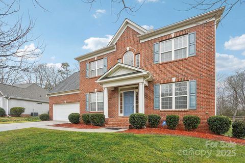 7663 Woodcrest Drive