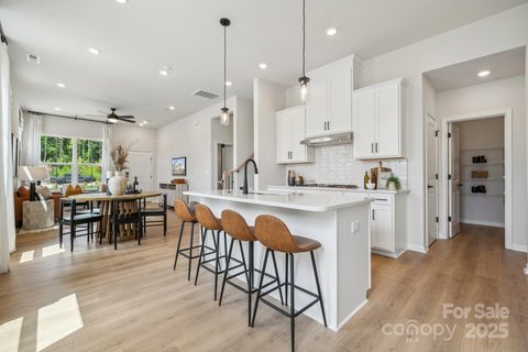 Previously sold for $533,640