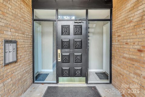 4754 Hedgemore Drive sold home in Franciscan Terrace, Charlotte, NC