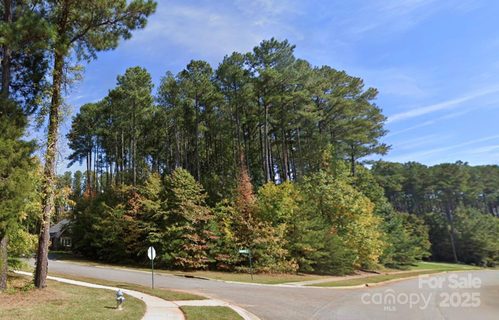 301 E Glenview Drive sold home in Forest Glen, Salisbury, NC