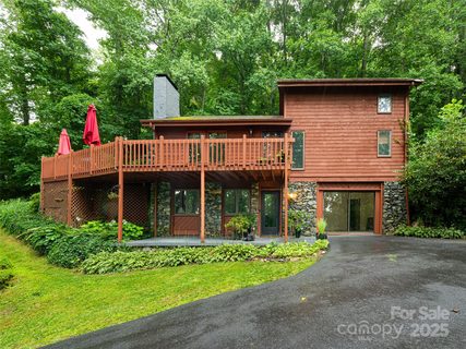 Homes in Mount Royal, Arden