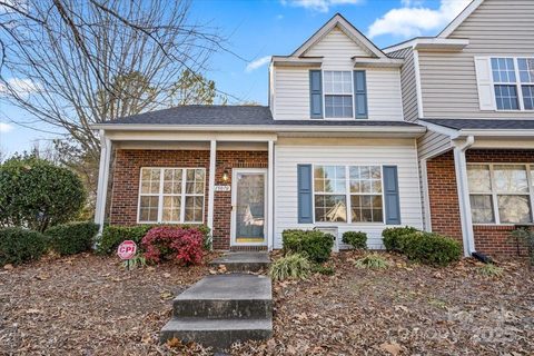 15070 Deshler Court sold home in Bennington Place, Charlotte, NC