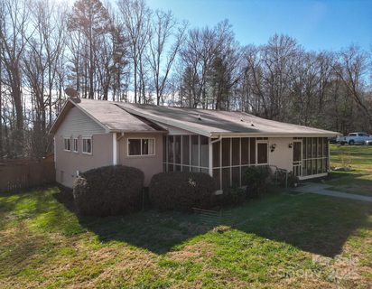 125 Freedom Road sold condo in Floral Woods, Hendersonville, NC