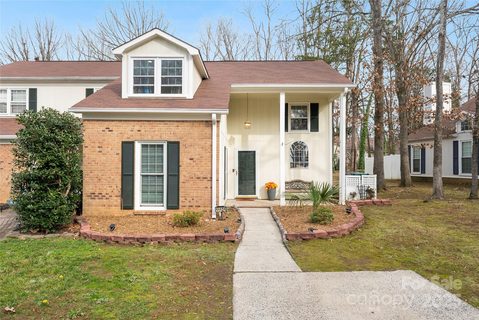 11121 Sevilla Court sold townhome in Renaissance On Carmel II, Charlotte, NC