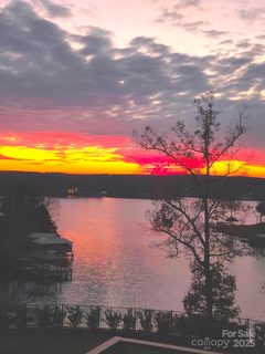 Rosapenny Peninsula, Charlotte