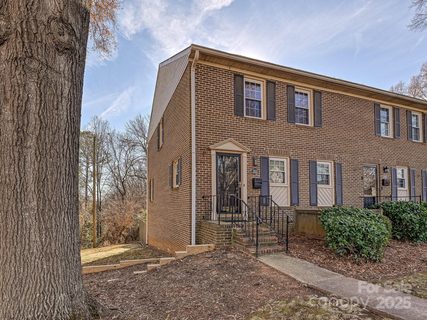 1810 Sabrina Court