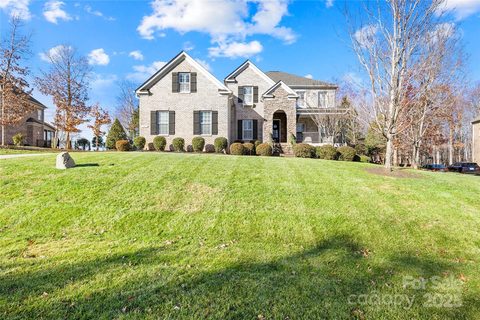 233 Walking Horse Trail sold home in Anniston, Davidson, NC