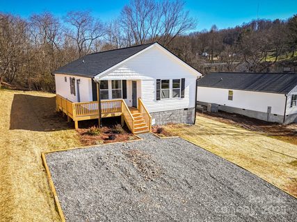 36 Harkins Avenue sold home in Greene Hills, Canton, NC