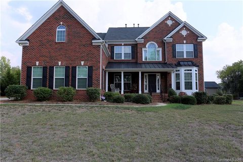 1032 Peninsula Drive sold home in Lakepoint, Belmont, NC