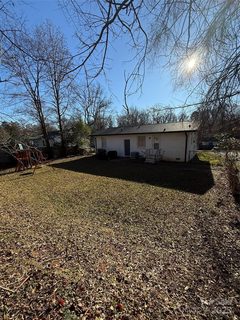 1100 Rollingwood Drive