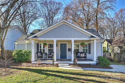 1044 Lunsford Place