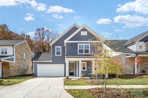 8237 Franklin Trail Street sold home in Alton Creek, Mint Hill, NC