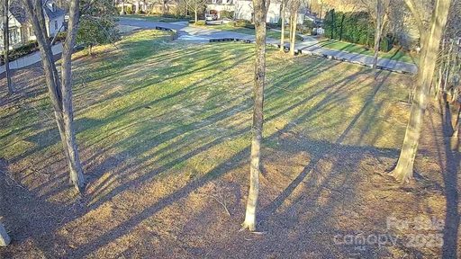 5824 Masters Court active home in Carmel Estates, Charlotte, NC