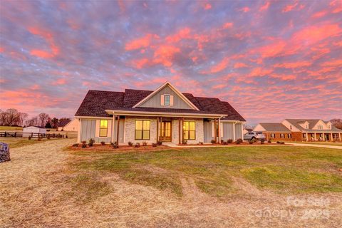 731 Kiser Road sold home in Bennington Estates, Bessemer City, NC