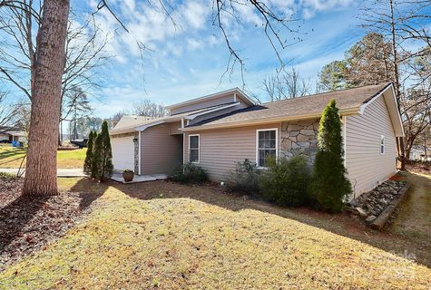 10319 Topeka Drive sold home in Lawyers Station, Mint Hill, NC
