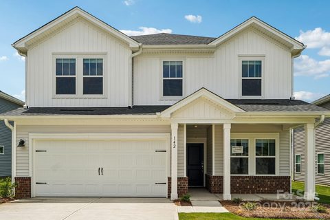2073 Sunflower Circle active home in Buffalo Ridge, Newton, NC