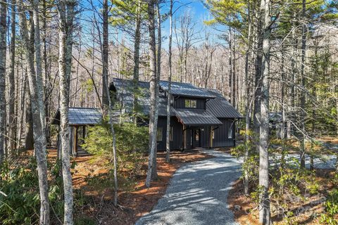 6260 Sunny Drive sold home in Upper Creek Acres, Newland, NC