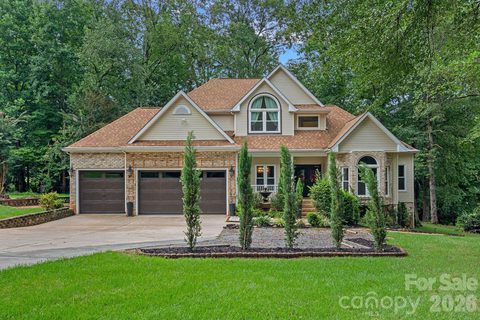 Homes in Poplar Grove, Mooresville