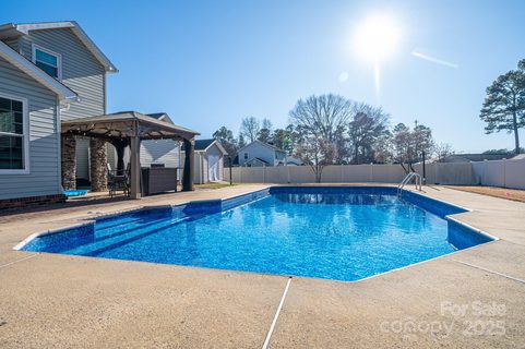 2833 Valleywood Drive sold home in Southpines, Gastonia, NC