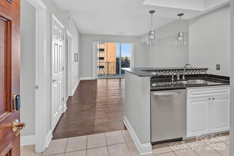 Previously sold for $280,000