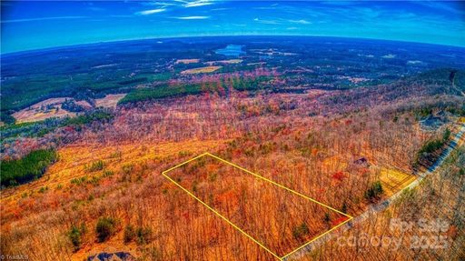 1644 Sierra Trace Road pending home in The Springs At High Rock, Denton, NC