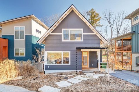 21 Orrinel Way active home in Craggy Park, Asheville, NC