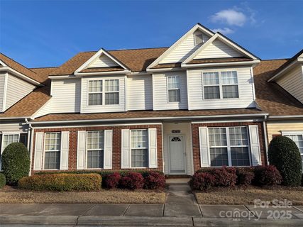 10725 Yellow Tail Court sold home in Covington At Providence, Charlotte, NC