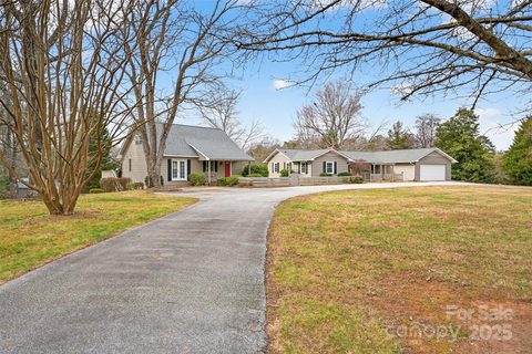 705 Hooper Creek Road sold home in Red Fox, Tryon, NC