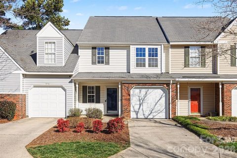 9733 Elizabeth Townes Lane sold home in Elizabeth Townes, Charlotte, NC