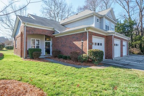 13335 Mint Lake Drive sold townhome in Mint Lake Village, Matthews, NC