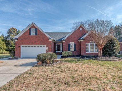 7852 Grimsby Circle sold home in Fenton Dell, Harrisburg, NC