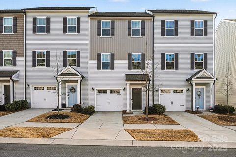 12026 Chesapeake Mallard Drive sold townhome in Villages At Mallard Creek, Charlotte, NC