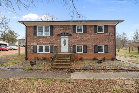 222 Saint Jill Circle