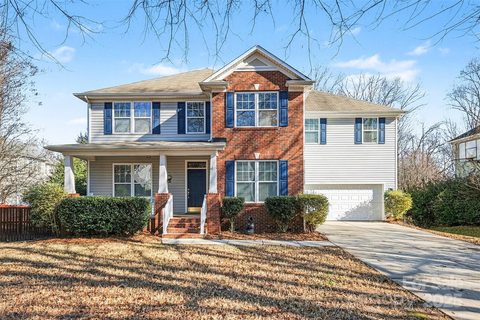 6213 Colonial Garden Drive