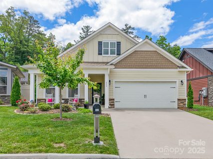 640 Summerfield Place sold home in Orchards Of Flat Rock, Flat Rock, NC