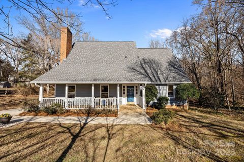 6520 Carmel Hills Drive sold home in Carmel Hills, Charlotte, NC