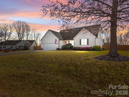 245 Castle Keep Road active home in Kingstree, Salisbury, NC