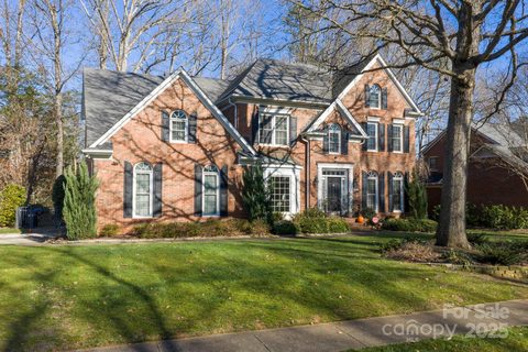 901 Staghorn Lane