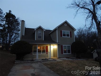 8019 Maxwelton Drive sold home in Glenfurness, Huntersville, NC